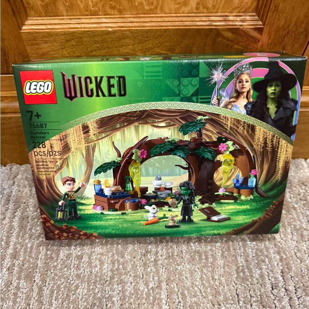 LEGO Wicked Enchanted Forest Set - Green and Brown